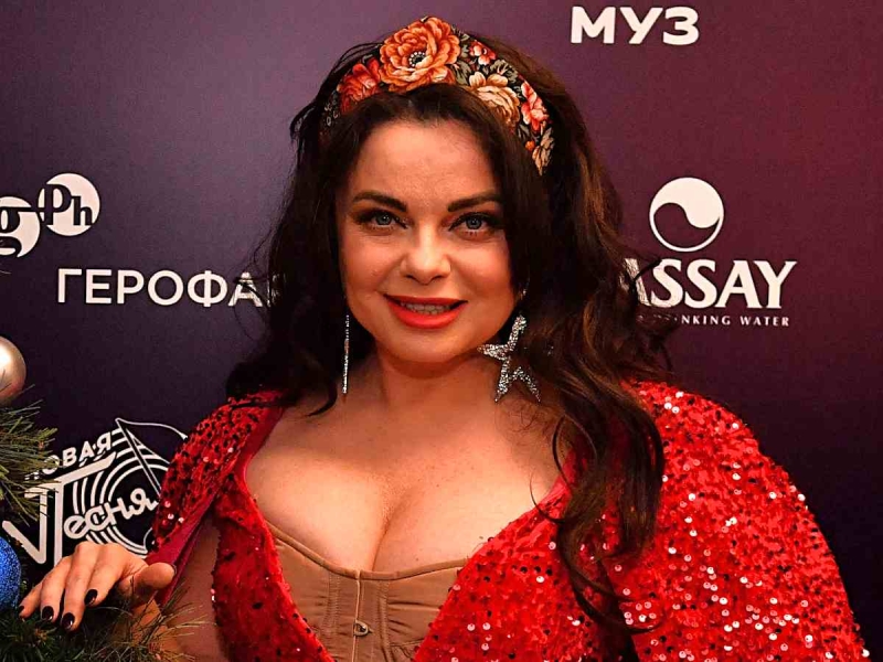 Королева обнародовала пикантное фото с Овечкиным после скандала с изменой Тарзана