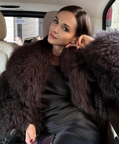 Королева провокации: Синицына разделась на камеру и попросила денег в честь своего 30-летия