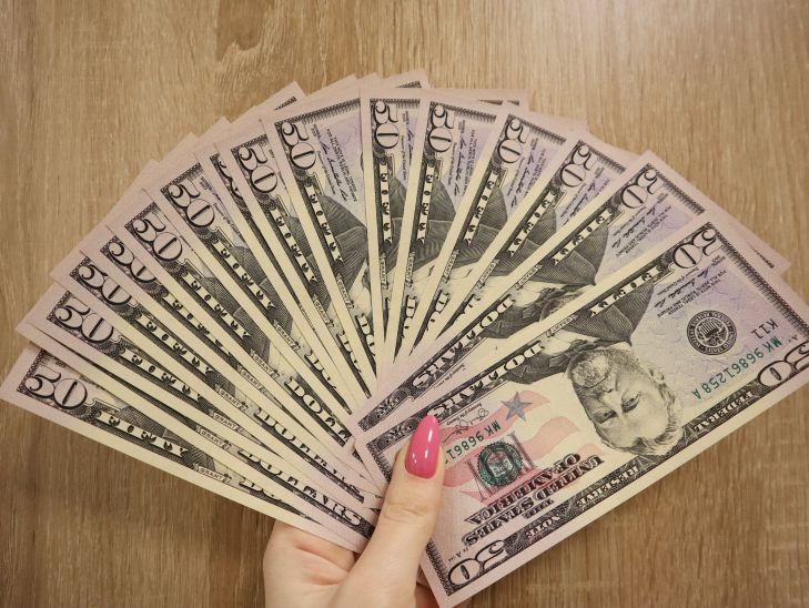 Крах или перезагрузка: что ждёт доллар в 2026 году на фоне рекордного госдолга США