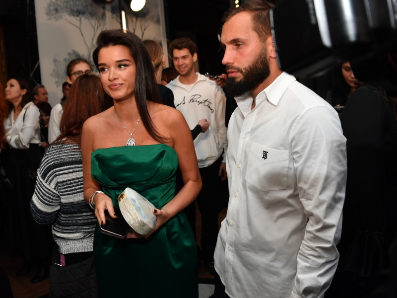 «Ксения не на шутку переживает»: появились сообщения о разводе Бородиной и Сердюкова