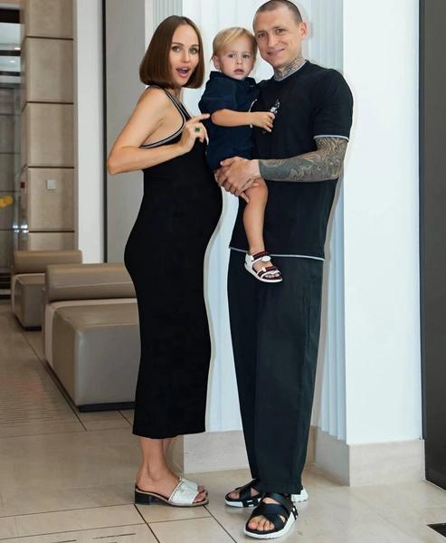 Мамаев забыл о дочери и назвал сына от новой жены первенцем