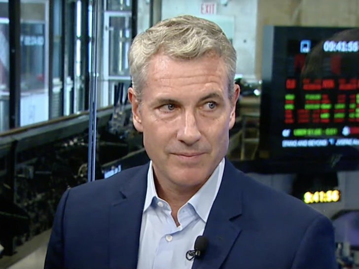 Миллиардер, чью измену случайно раскрыли во время концерта Coldplay, лишился не только семьи