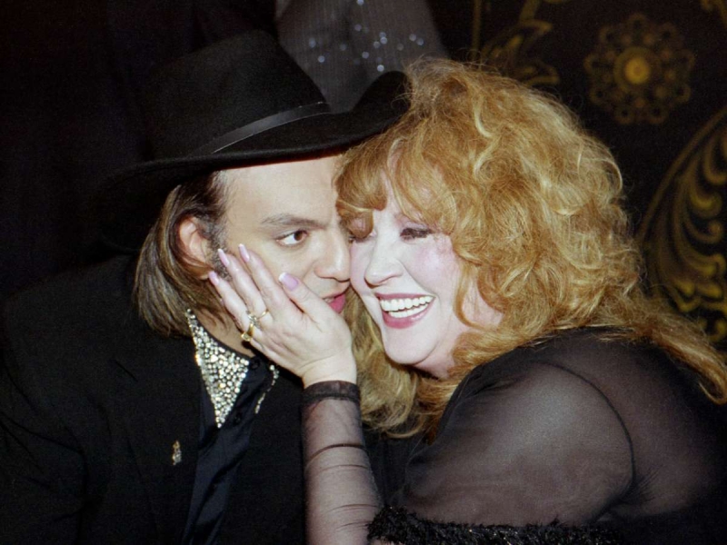 «Миллион роз на сельской повозке»: как Киркоров ухаживал за Пугачевой во время их якобы фиктивных отношений