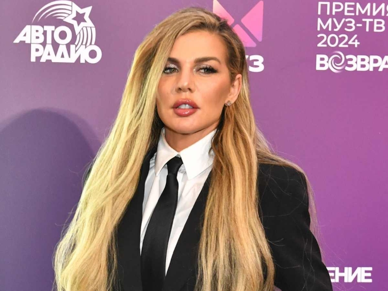 «Можете меня поздравить, я официально стала бабушкой!» Анна Седокова сообщила о пополнении в семье