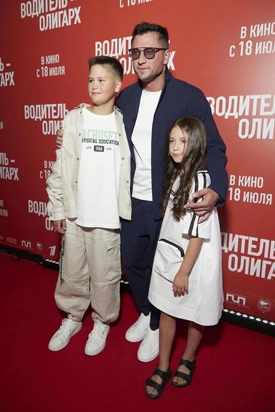 Муцениеце встретилась с сыном в кабаре — они разговаривали несколько часов