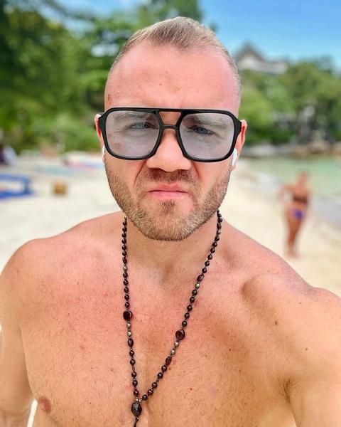 На Бали нашли лодку с телефоном российского бизнесмена — сам он бесследно исчез