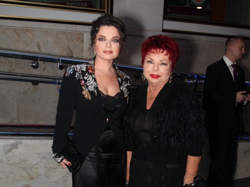 Наташа Королева содержит всех родственников в Киеве и Майами