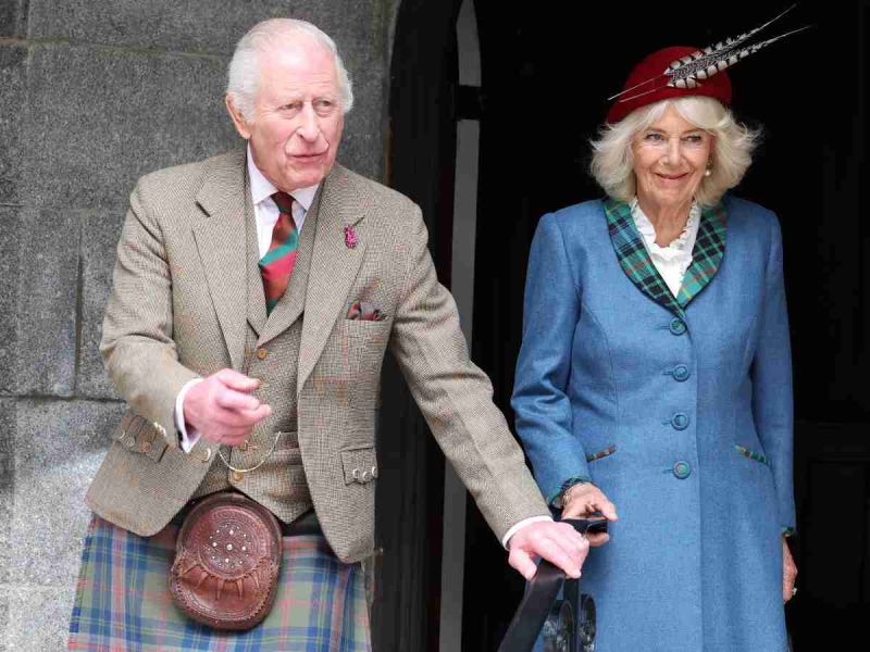 Не только брошь от Хрущева: какой еще русский след есть в портрете Карла III и королевы Камиллы