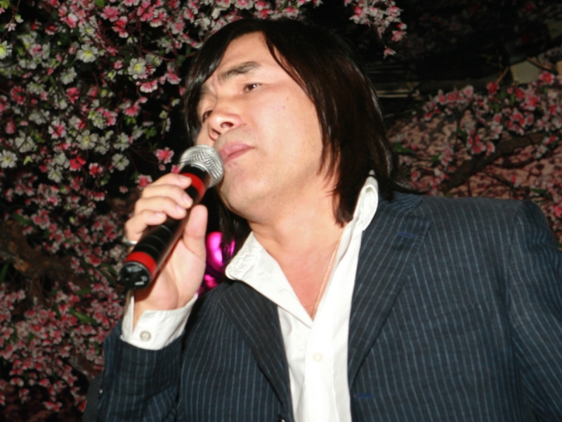 Недобрый знак на шоу «Один в один»? Как солист «А'Студио» Батырхан Шукенов приманил собственную смерть