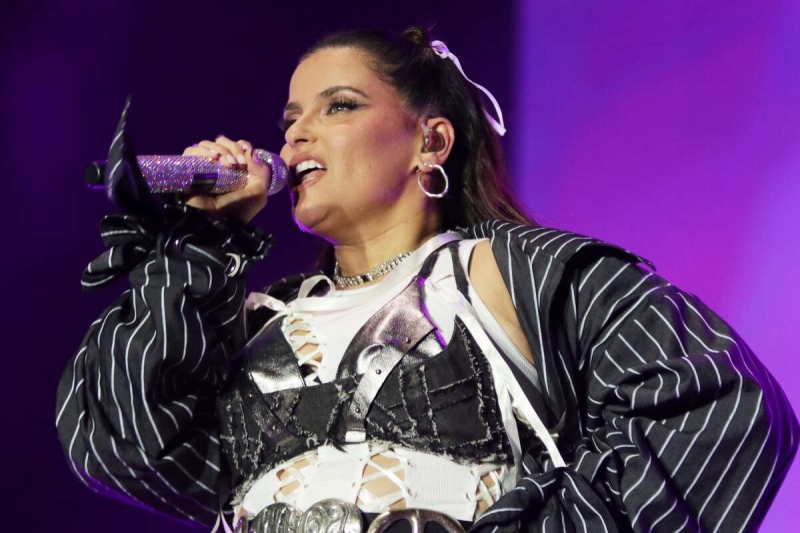 Нелли Фуртадо ответила на критику своей фигуры во время выступления