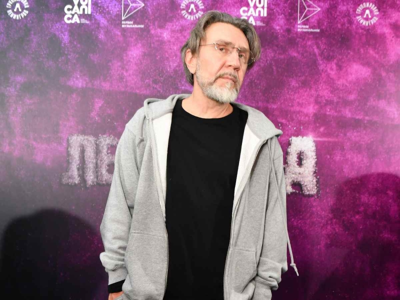 Нежничали прямо на публике: Сергей Шнуров воссоединился с бывшей женой