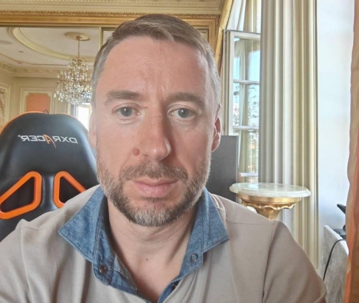 Новый день, новый долг: суд обязал Владислава Бакальчука выплатить Татьяне Ким больше 712 млн