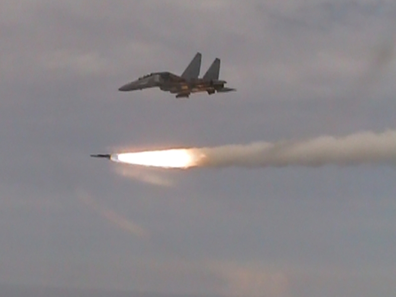 Огненный ад в Киеве и Днепре: ВС РФ ударили рекордным количеством «Кинжалов»