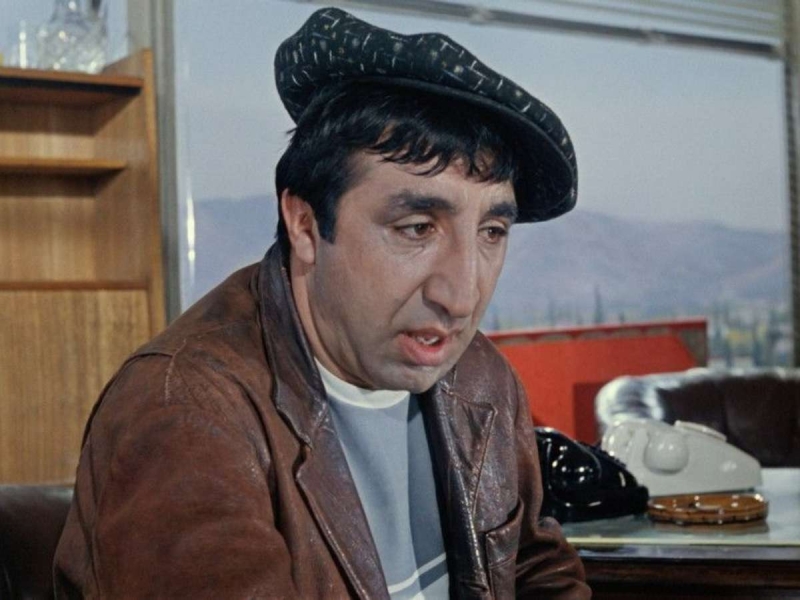 «Он сознательно шел к своей погибели»: какая семейная трагедия подкосила Фрунзика Мкртчяна