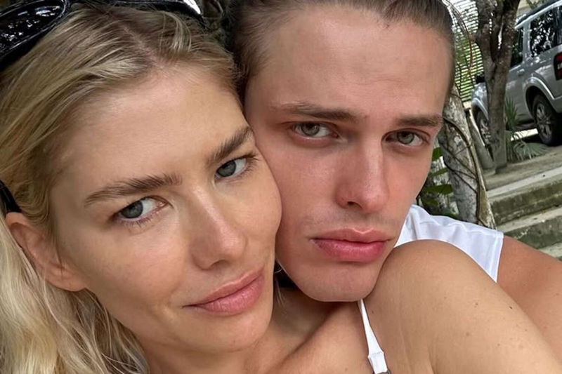 Перминова поделилась кадрами с Романовым на фоне сообщений о кризисе в паре