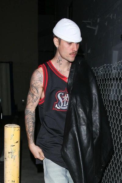 Первое счастливое фото Бибера — с сыном, ради которого он борется с собственными демонами