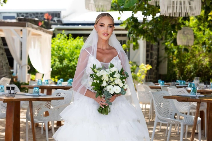 Погребняк в деталях показала свою идеальную свадьбу, которая была на грани срыва