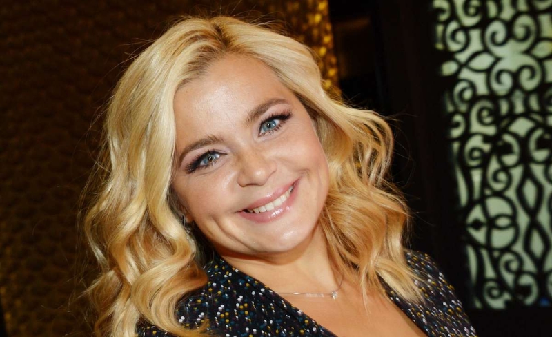 «Похорошела!»: элегантный образ Ирины Пеговой покорил Сеть