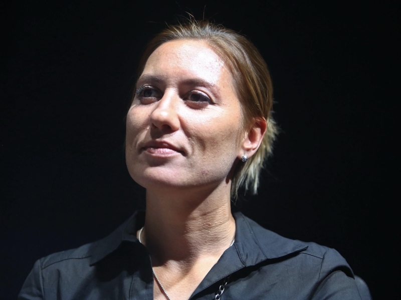 Покинувшая Россию сценаристка «Аутсорса» Анна Козлова не приехала на похороны 19-летнего сына