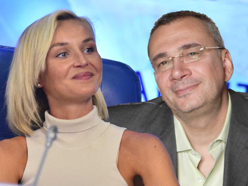 Полина Гагарина и Константин Меладзе снова вместе? Голос композитора услышали в новом треке певицы
