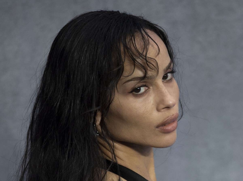 Посягнула на святое: Зои Кравиц разнесли за критику ситкома «Друзья»