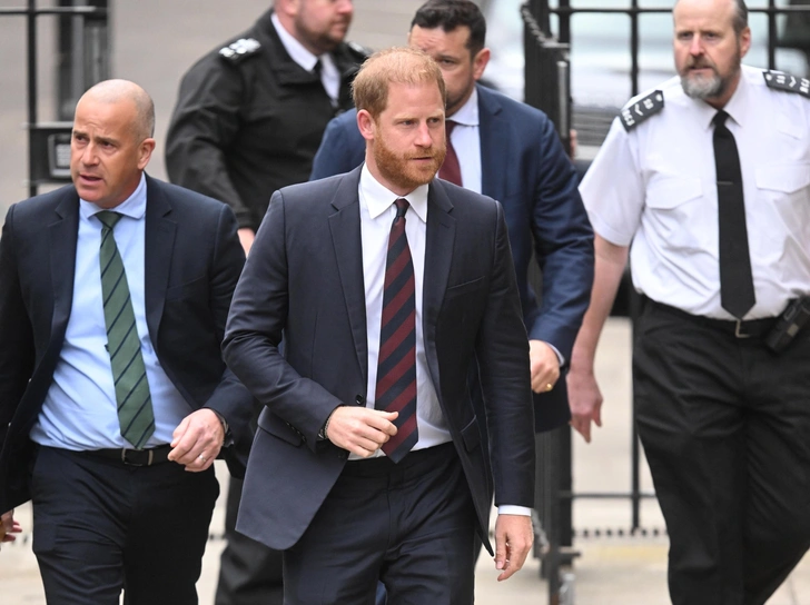 Принц Гарри сенсационно проиграл суд и теперь должен 1,5 миллиона