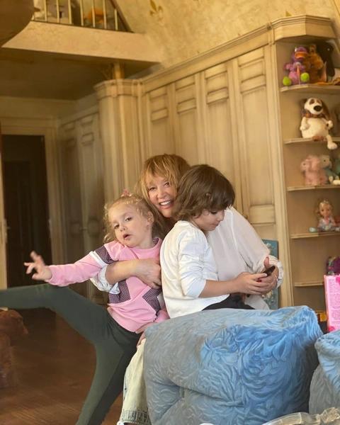 Пугачева вышла на связь после резких слов дочери Киркорова