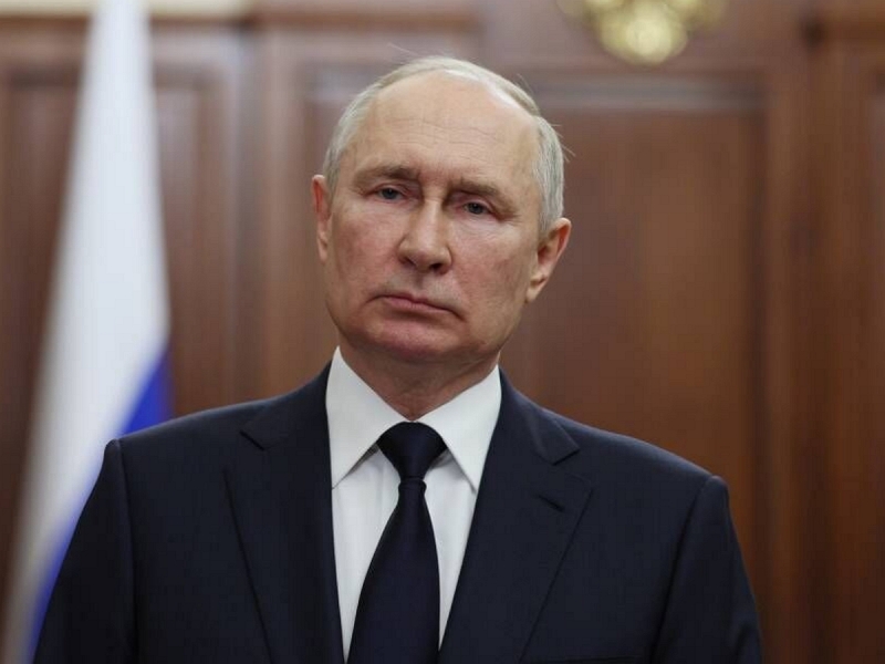 Путин объявил о начале создания ВС РФ буферной зоны на границе с Украиной