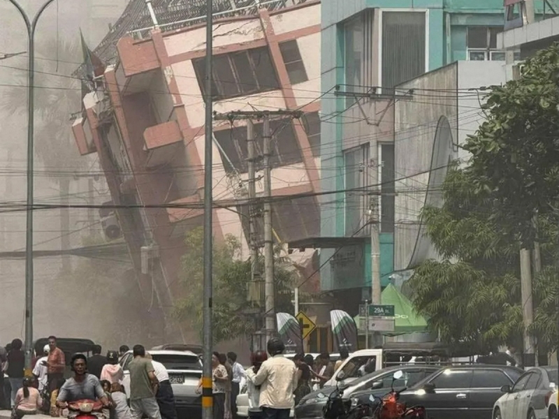 Рушатся мосты, падают небоскребы: в Таиланде и Мьянме произошло мощное землетрясение магнитудой почти 8 баллов