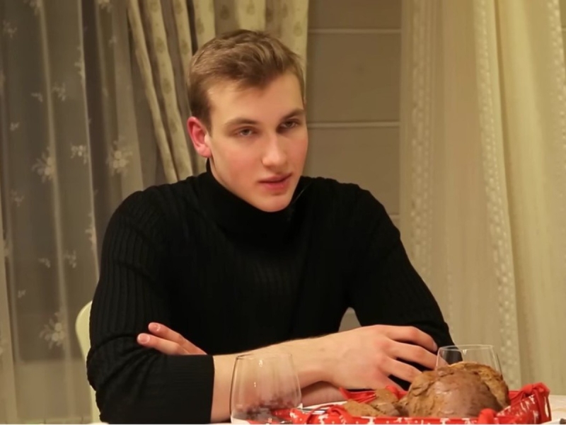 «Самый горячий драник Беларуси»: женщины любовались Николаем Лукашенко на Параде Победы в Москве