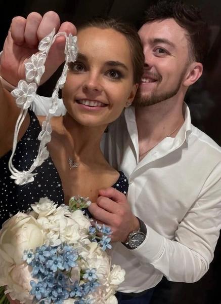 Счастливы вместе: Арина Аверина и Дмитрий Алиев показали подписчикам личное видео