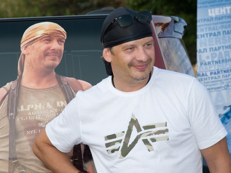 Сияющая вдова и несчастный отец: как сейчас живет семья Дмитрия Марьянова