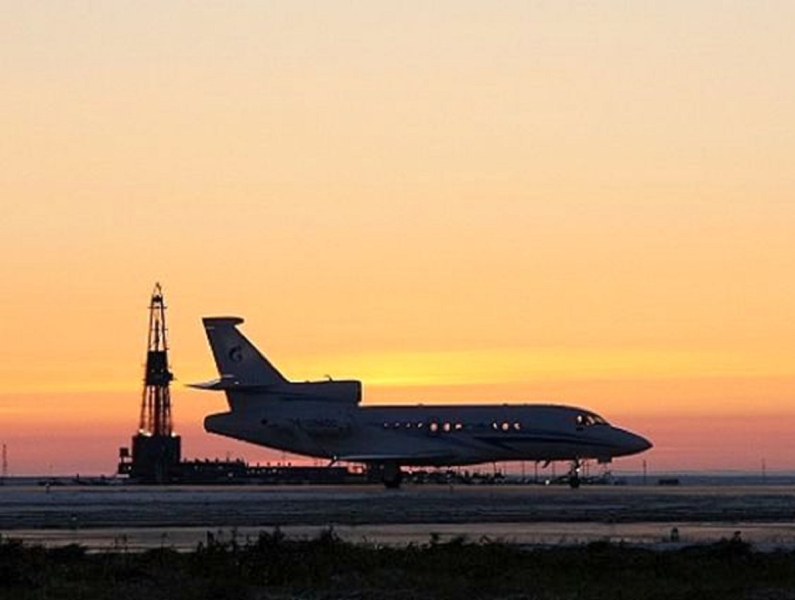 СМИ: над Москвой заметили странную активность военных и правительственных самолетов