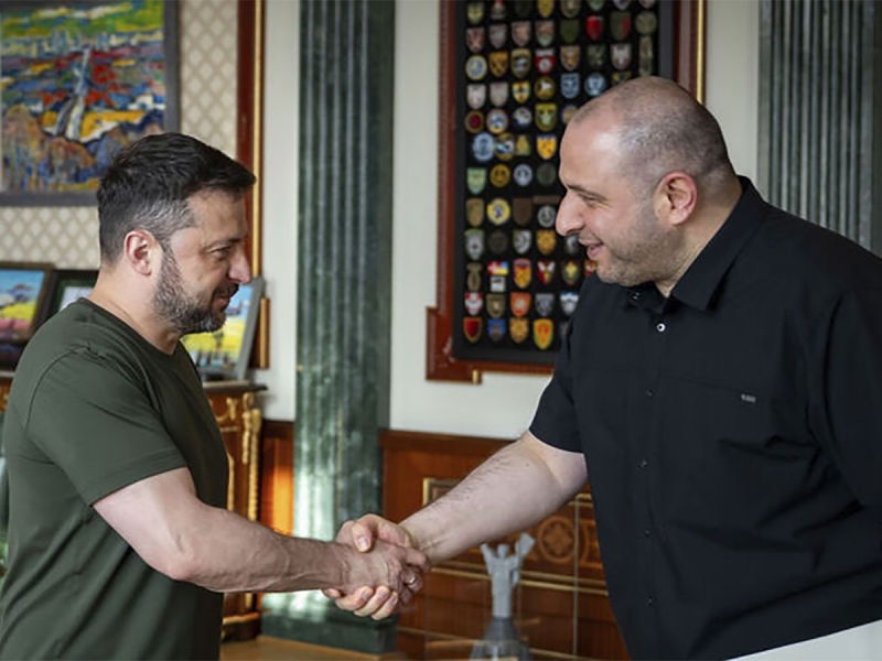 СМИ: Зеленский пошел на уступки Путину