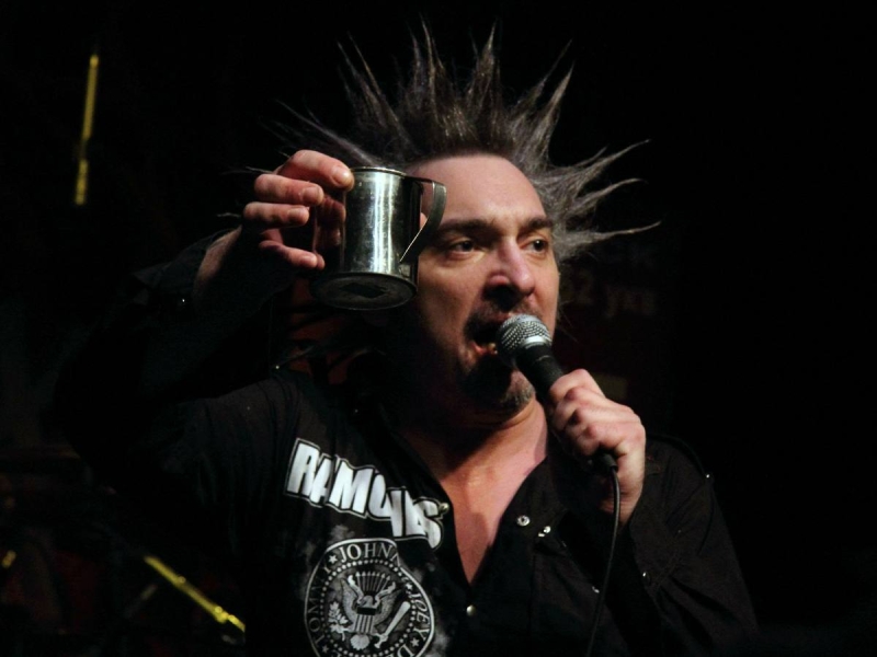 Спившийся дурак или творец с печальной судьбой: каким на самом деле был Горшок из «Короля и Шута»