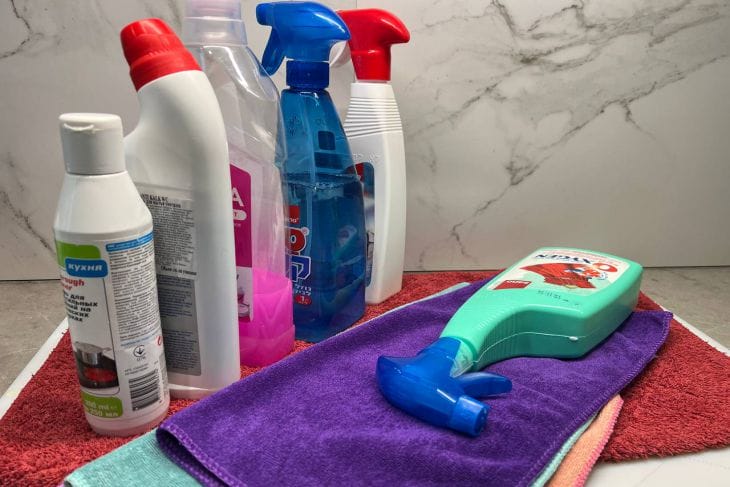 Спрячьте этот секрет от мужа: как убрать квартиру за 15 минут и выглядеть идеальной хозяйкой