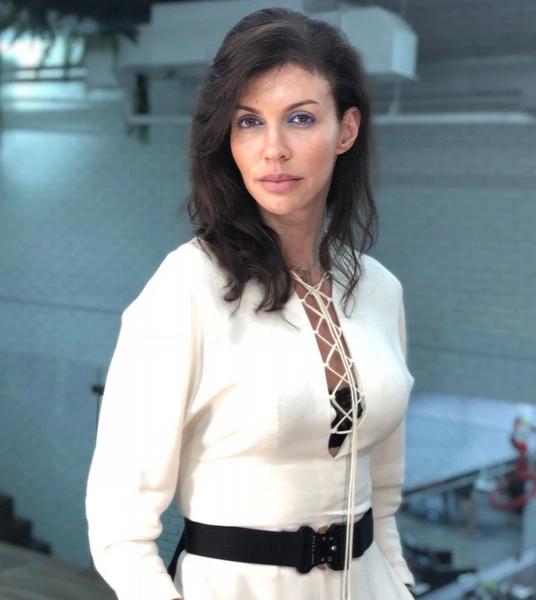 Спустя пять лет Алиса Казьмина полностью восстановила нос — фото