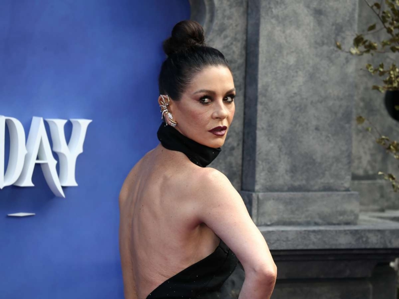 Стала копией Джокера: что произошло с внешностью Кэтрин Зеты-Джонс