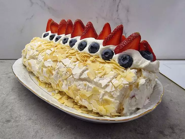 Свекровь запретила невестке приходить на её праздник, а потом обвинила её в ссоре