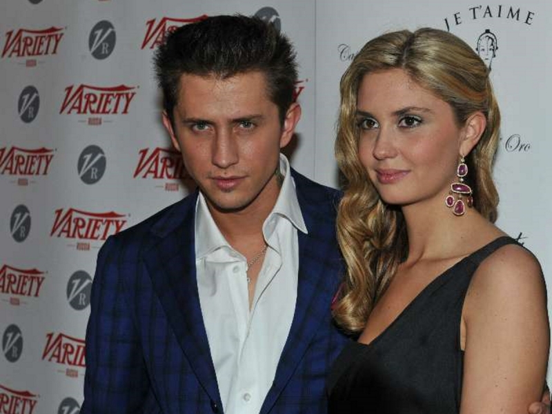 Тимофей подавляет обиду на мать: заявление адвоката Павла Прилучного