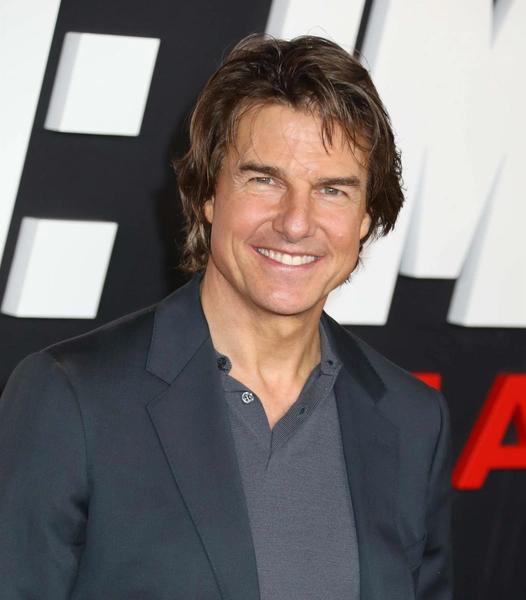 Том Круз закрутил роман с известной актрисой — она младше его на 26 лет