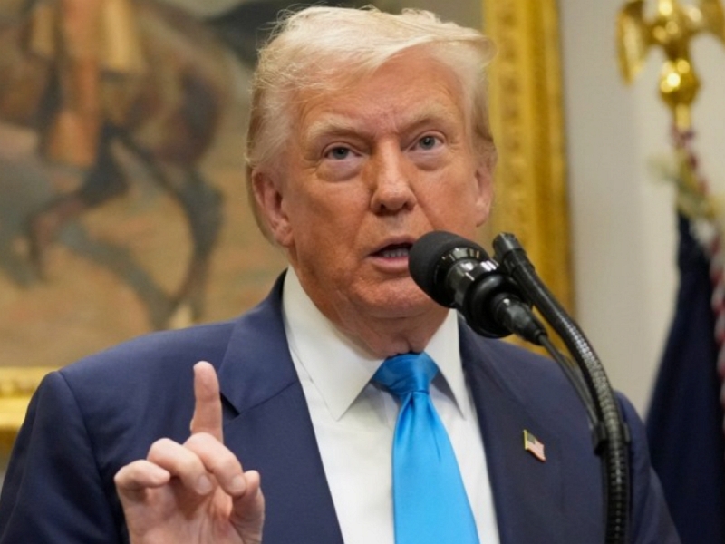 Трамп приказал отправить ядерные подлодки в ответ на перепалку с Медведевым