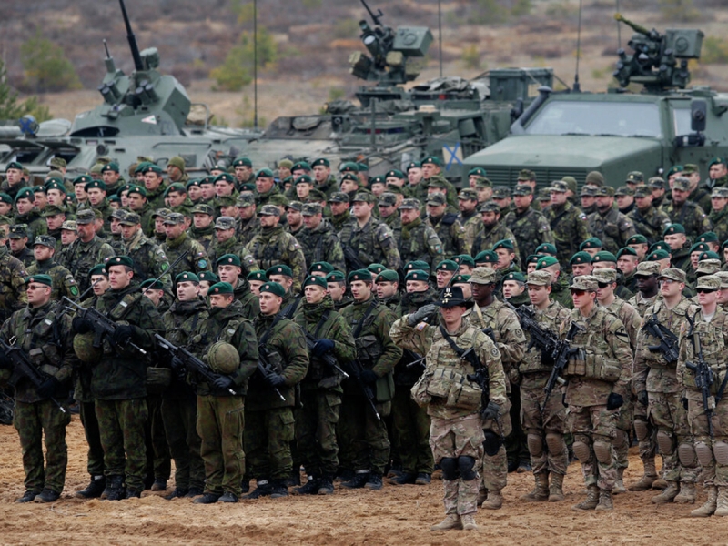 «Тренировка к большой войне»: армии РФ и НАТО сошлись лицом к лицу — Москва отрабатывает ядерный удар на фоне 70 тысяч военных альянса