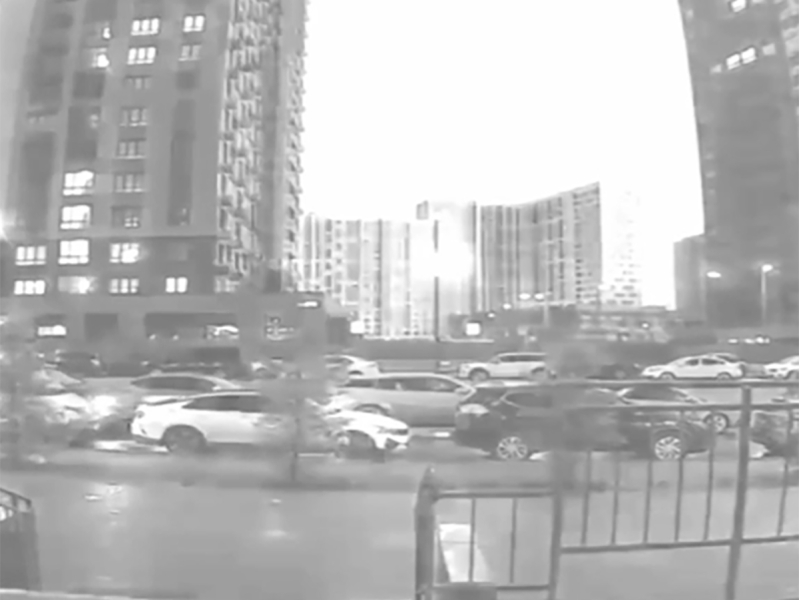 Украинские БПЛА снова атаковали Москву и Московскую область: удары попали на видео