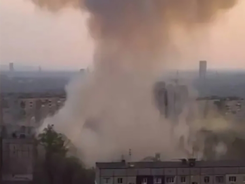 В Кривом Роге сняли на видео руины ресторана с телами наемников после удара «Искандера»