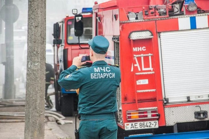 В общежитии Кормы загорелся пункт приема и выдачи товаров: в чем причина