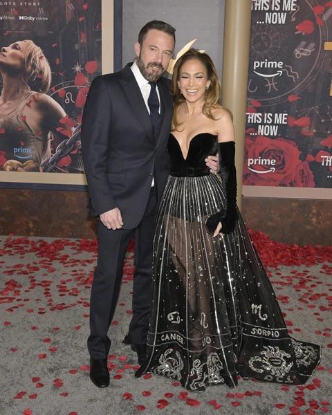 В одну реку трижды? Бен Аффлек снова надел обручальное кольцо