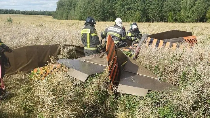 В Подмосковье упал и полностью разрушился самолет