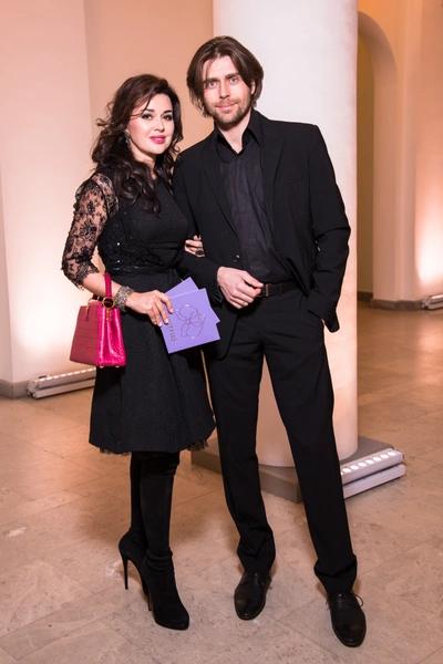 В Сети переживают за Петра Чернышева — он сильно сдал после смерти Анастасии Заворотнюк