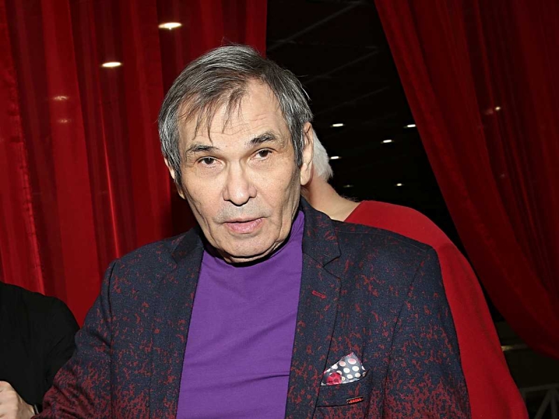 Видел в Федосеевой-Шукшиной подругу, а настоящую любовь встретил на склоне лет: как живет скандальный продюсер «На-На» Бари Алибасов